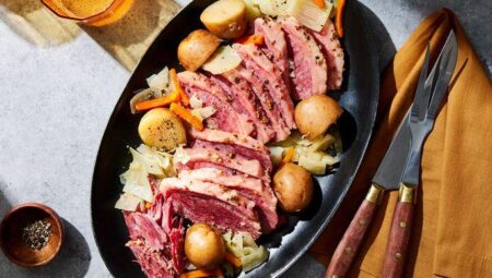 Slow-Cooker Corned Beef and Cabbage