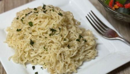 Easy Parmesan Garlic Ramen