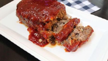 Simple Apricot-Glazed Meatloaf