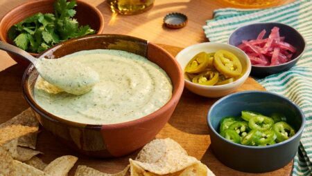 Copycat Chuy’s Creamy Jalapeno Ranch Dip