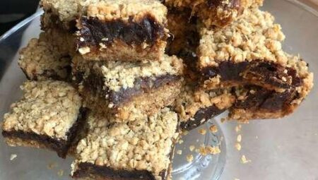 Gramma’s Date Squares